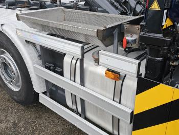 TRAKKER 380 8X6 / EURO 6 / CRANE + HOOKLIFT